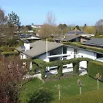 Grevelingenlaan 30,Modern Ingerichte Bungalow Aan De Grevelingen,