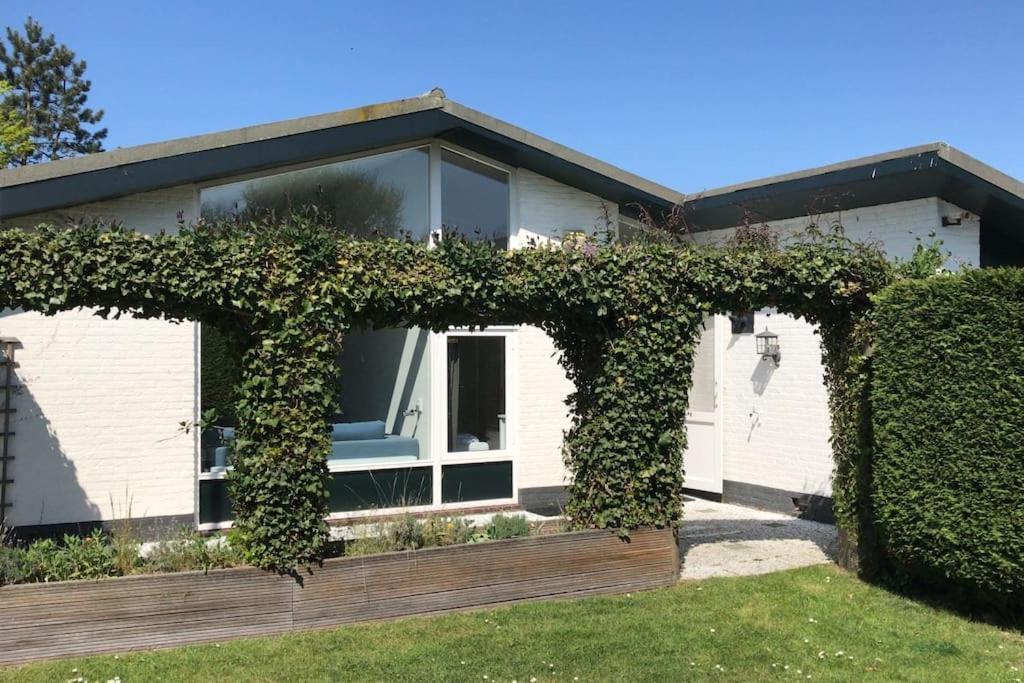 Vakantiehuis Grevelingenlaan 30,modern Ingerichte Bungalow Aan De Grevelingen, Scharendijke
