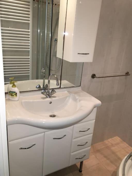 Grevelingenlaan 30,modern Ingerichte Bungalow Aan De Grevelingen, Vakantiehuis *